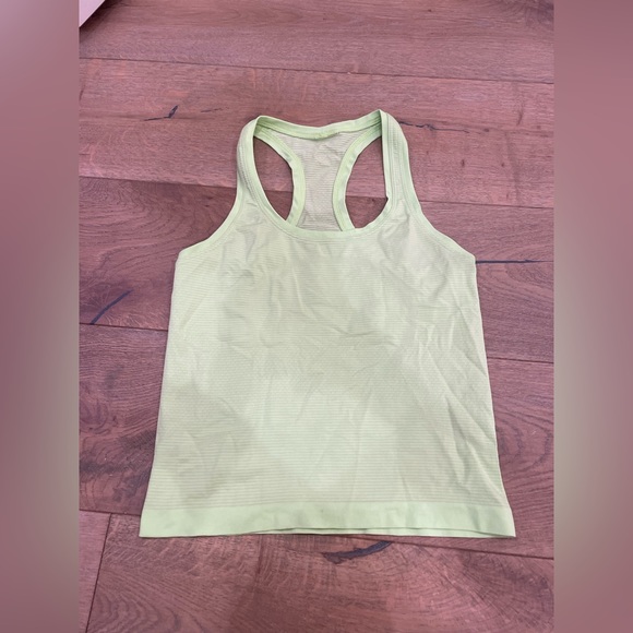 Lulu lemon tank top - Picture 1 of 2